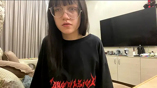 LoidaTrytten online show from March 4, 7:20 pm