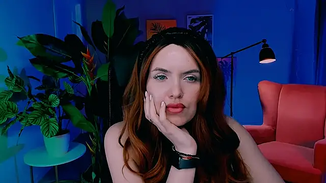 AliceSmite online show from May 13, 4:35 pm