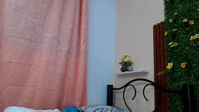 laputymichel online show from April 20, 10:24 pm