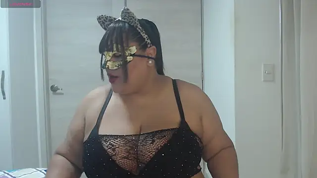 Juicy Maya online show from April 14, 12:05 pm