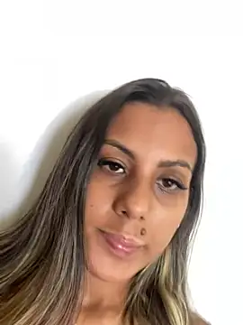 kifanyy online show from April 8, 1:02 pm