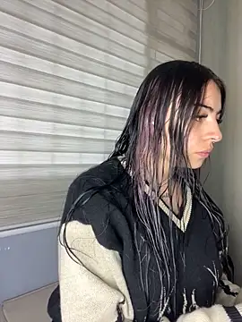 Morgana Pink online show from April 1, 1:52 pm