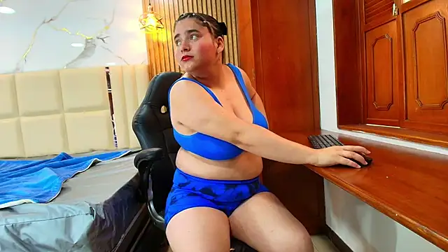 Estrella-gold online show from April 6, 7:15 pm