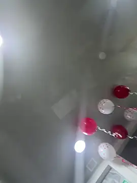 ManuelaVeeleez online show from March 4, 4:30 am