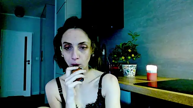 misssweet online show from May 16, 1:52 am