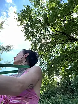SkinnyLilly online show from June 23, 12:03 pm