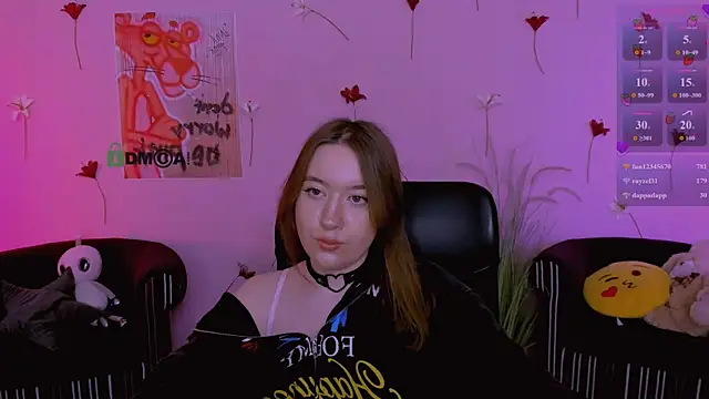 miss courtney  online show from March 31, 2:39 pm