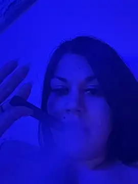 TMmmmmmm32 online show from March 5, 9:21 pm