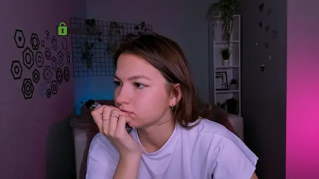 liana best online show from April 29, 9:56 am