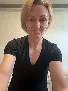 Secret Ladyx online show from March 29, 5:50 am