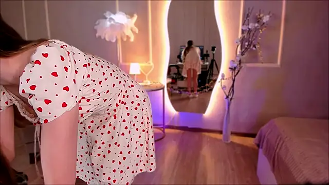 XAnytikKetX online show from March 19, 2:10 pm