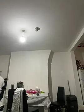 Giullyaxxx online show from March 13, 1:23 pm