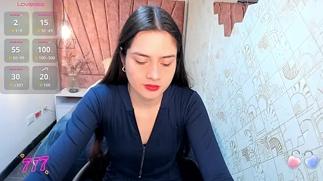 Zoe  Taylor   online show from March 17, 11:47 am