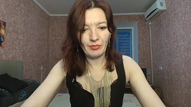 Bonnie Naughtyy online show from April 18, 4:20 pm