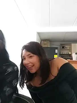 Marianaxc online show from April 4, 1:15 am