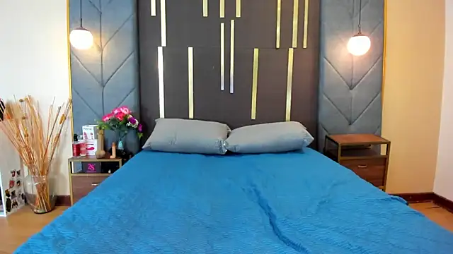 SofiiMontes online show from April 1, 12:28 pm