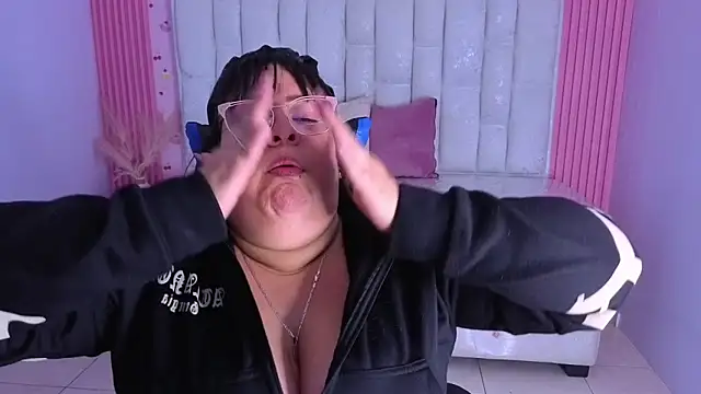 Astrid1 s online show from March 13, 3:41 am