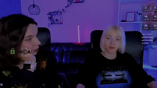  sabrina moore online show from April 25, 1:41 pm