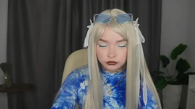 StevenPoch online show from March 12, 2:42 pm