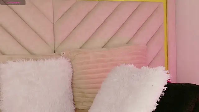 sweett melodyy online show from July 23, 8:06 pm