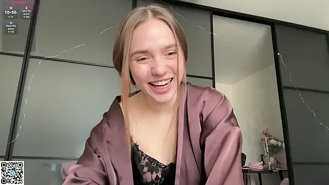 AliceBloomxxx online show from April 2, 7:06 am