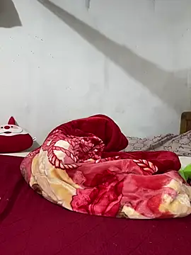 -Lilyn- online show from March 11, 2:49 am