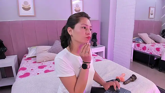 NatyBliss gh online show from April 19, 5:29 am