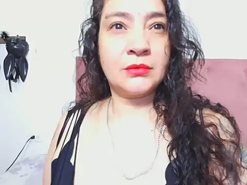 SiennaBloomhot online show from March 25, 6:27 am