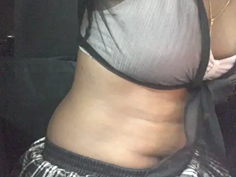 Couplehot00 online show from June 10, 1:32 pm