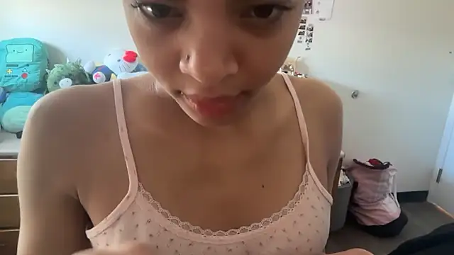 redbonequee online show from March 14, 4:30 pm