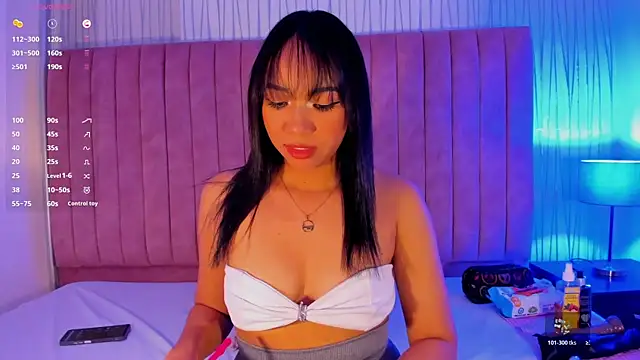 ValeriaRey  online show from April 23, 8:11 pm