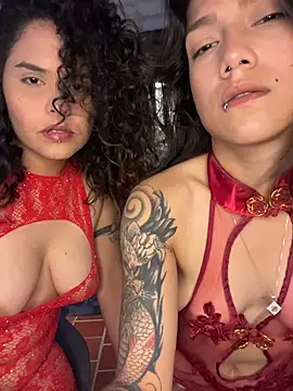 Twoshotsparty420 online show from May 16, 3:55 pm