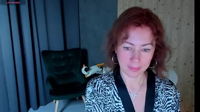LeticiaRomano online show from April 20, 4:04 am