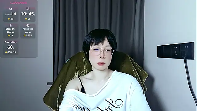 lin lin 520 520 online show from May 10, 5:59 pm