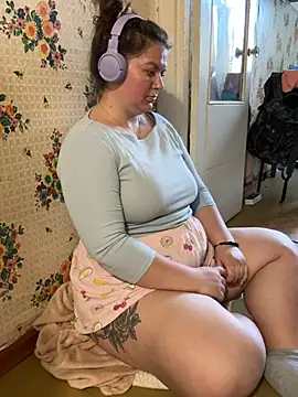 Nenssy555 online show from April 17, 2:52 pm