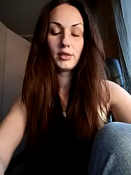 LunaCrystall online show from May 12, 4:13 pm