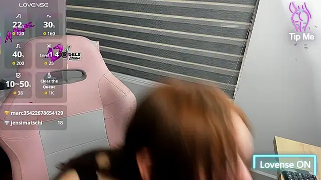 Coralineegp online show from March 11, 8:55 pm