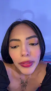 sylphiee  online show from April 30, 1:33 am