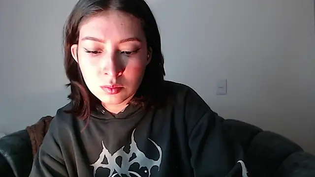 ivonny- online show from March 12, 9:17 pm