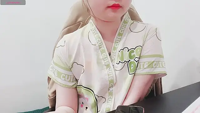 hunhun122 online show from March 12, 4:42 pm