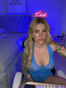 SelinaGalinsky6 online show from July 24, 9:22 pm