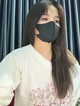 VyVy18 online show from May 30, 6:48 pm