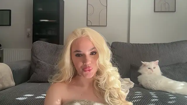 Lanakova32 online show from March 17, 3:49 pm