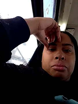 gatinha20257 online show from May 12, 2:57 pm