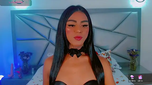 tiifannysexyhot online show from April 18, 11:56 am