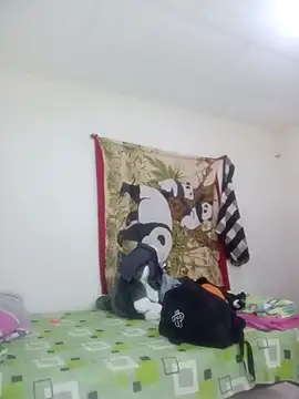 antonelared18 online show from April 7, 12:01 am