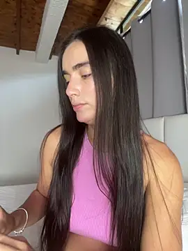 Evacrox online show from April 15, 6:52 pm