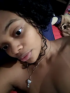 marialuiza2027 online show from April 18, 3:14 pm