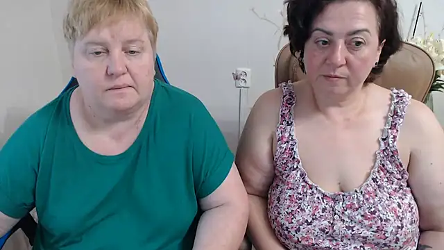 Lindy-Jeanie online show from July 9, 5:37 pm