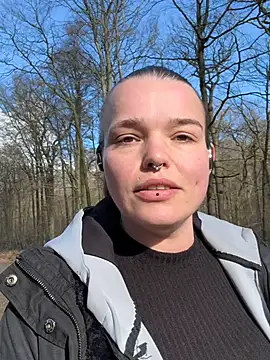 YoungLoreena online show from March 16, 2:10 pm